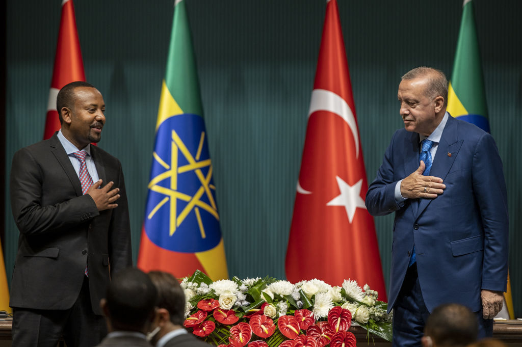 ANKARA, TURKEY - AUGUST 18: Turkish President Recep Tayyip Erdogan (R) and Ethiopian Prime Minister Abiy Ahmed (L) hold a joint press conference at the Presidential Complex in Ankara, Turkey on August 18, 2021. (Photo by Ali Balikci/Anadolu Agency via Getty Images)