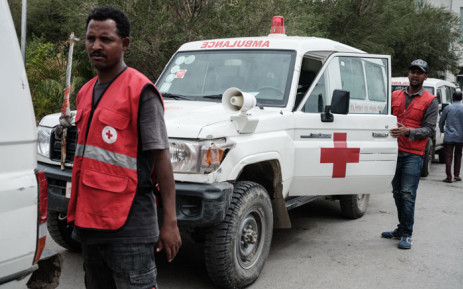 Ambulanze in attesa di partire verso il luogo del massacro a Togoga - Tigray giugno 2021